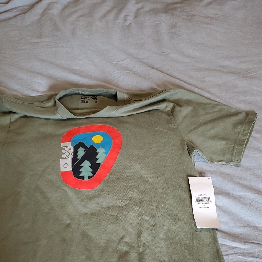 Mountain Hardwear Green Short Sleeve Tee